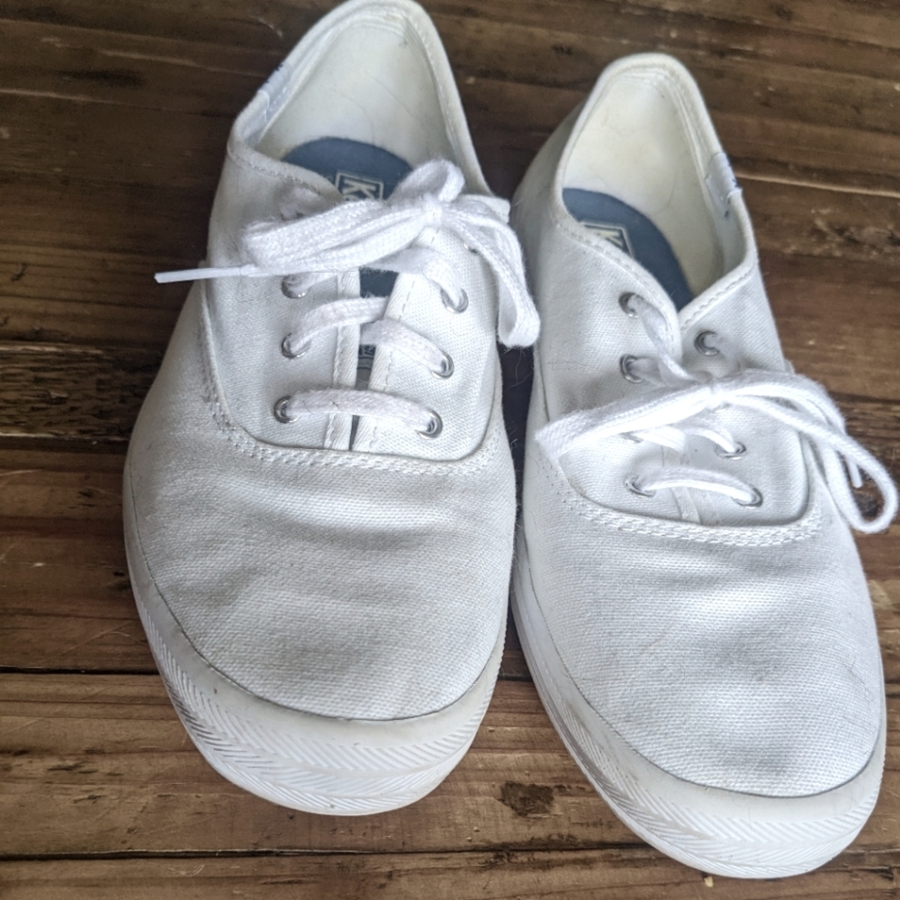 White keds